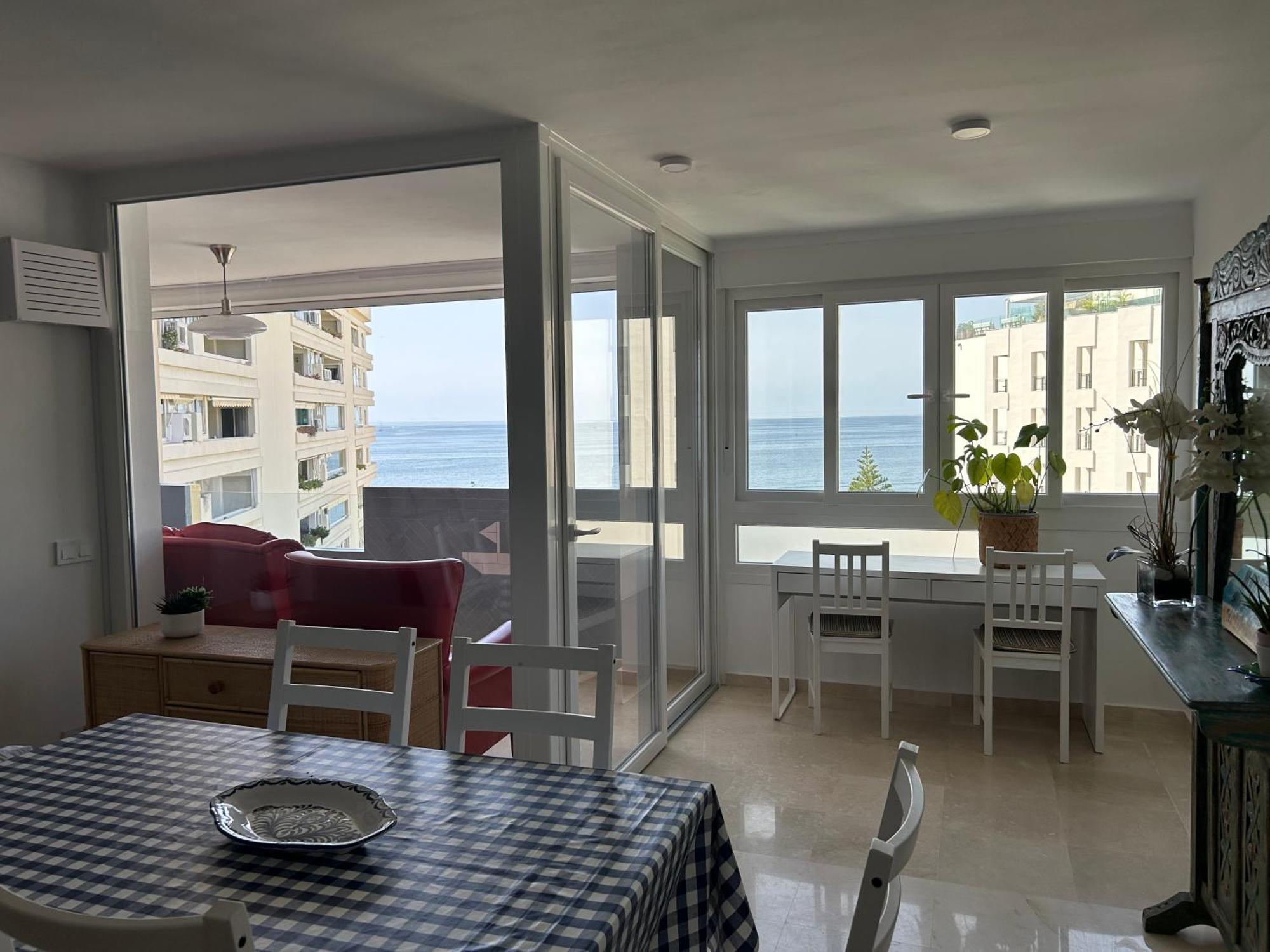 Centre Beachfront & Pool Apartamento